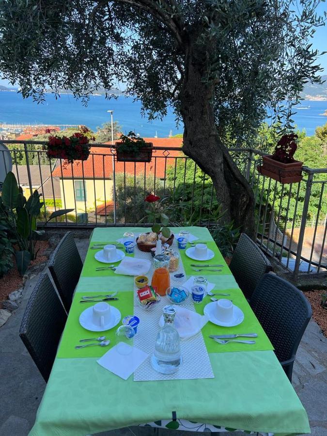 B&B Camera Bellavista Lerici Exterior photo